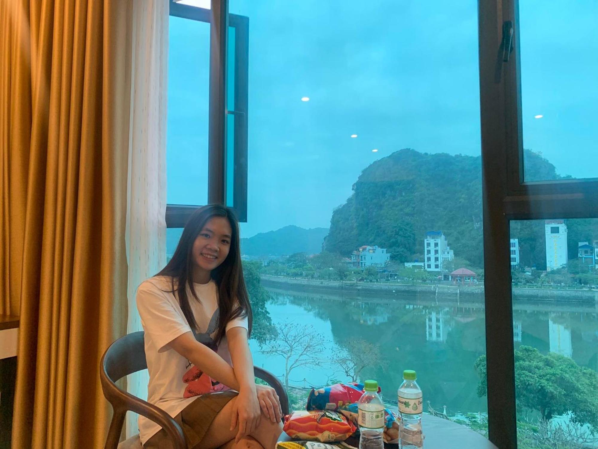 Tung Quang Hotel Dong Khe Sau Exterior photo